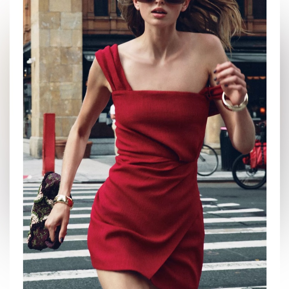 Zara NWT cherry red asymmetrical ruched mini dress - Picture 4 of 9